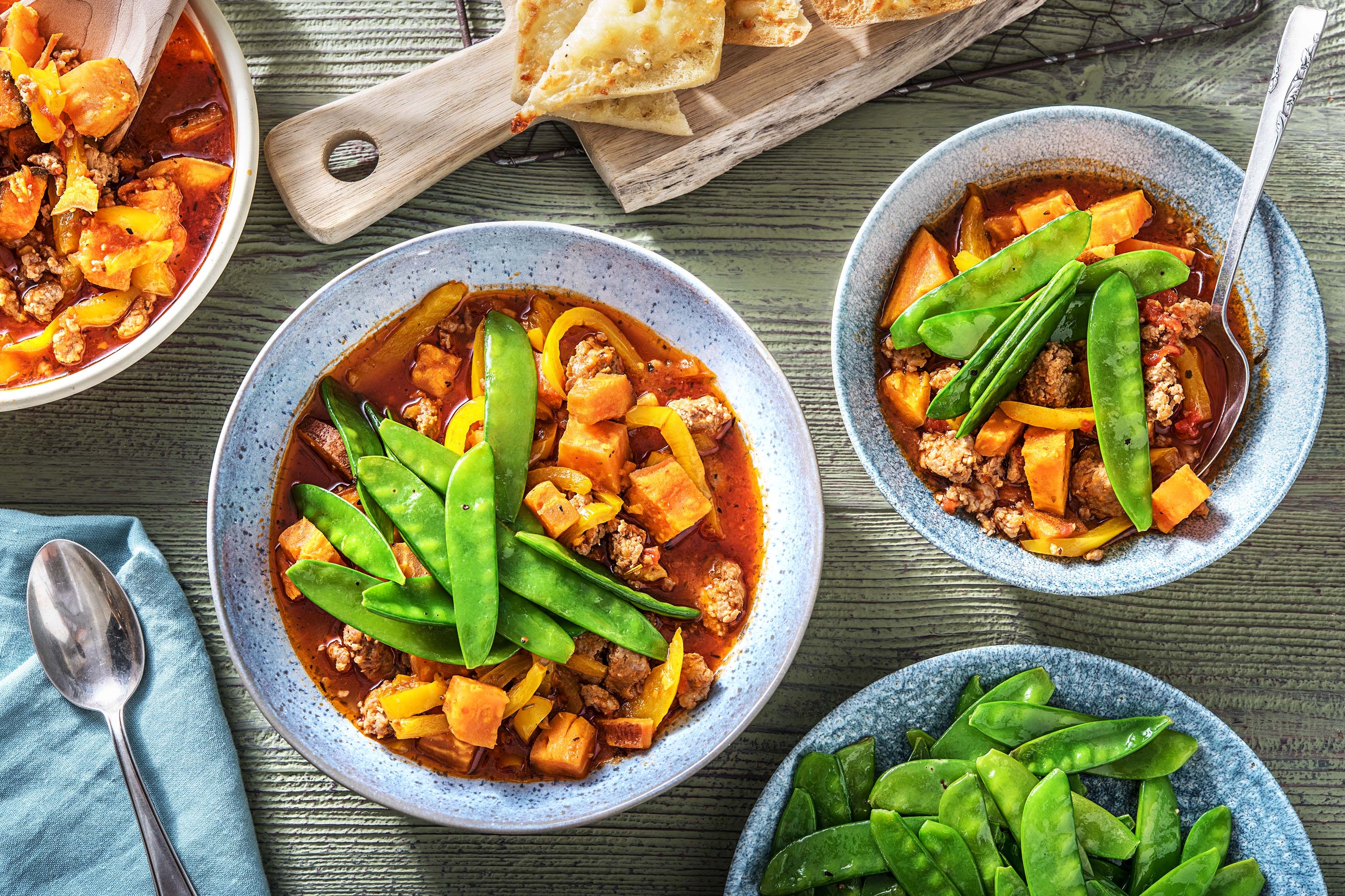 Sausage & Yellow Pepper Ragu