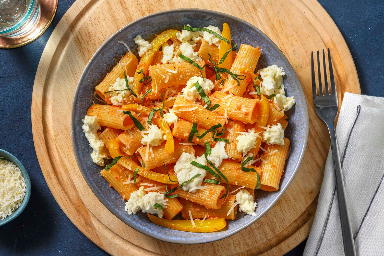 Schnelle Rigatoni mit zweierlei Käse