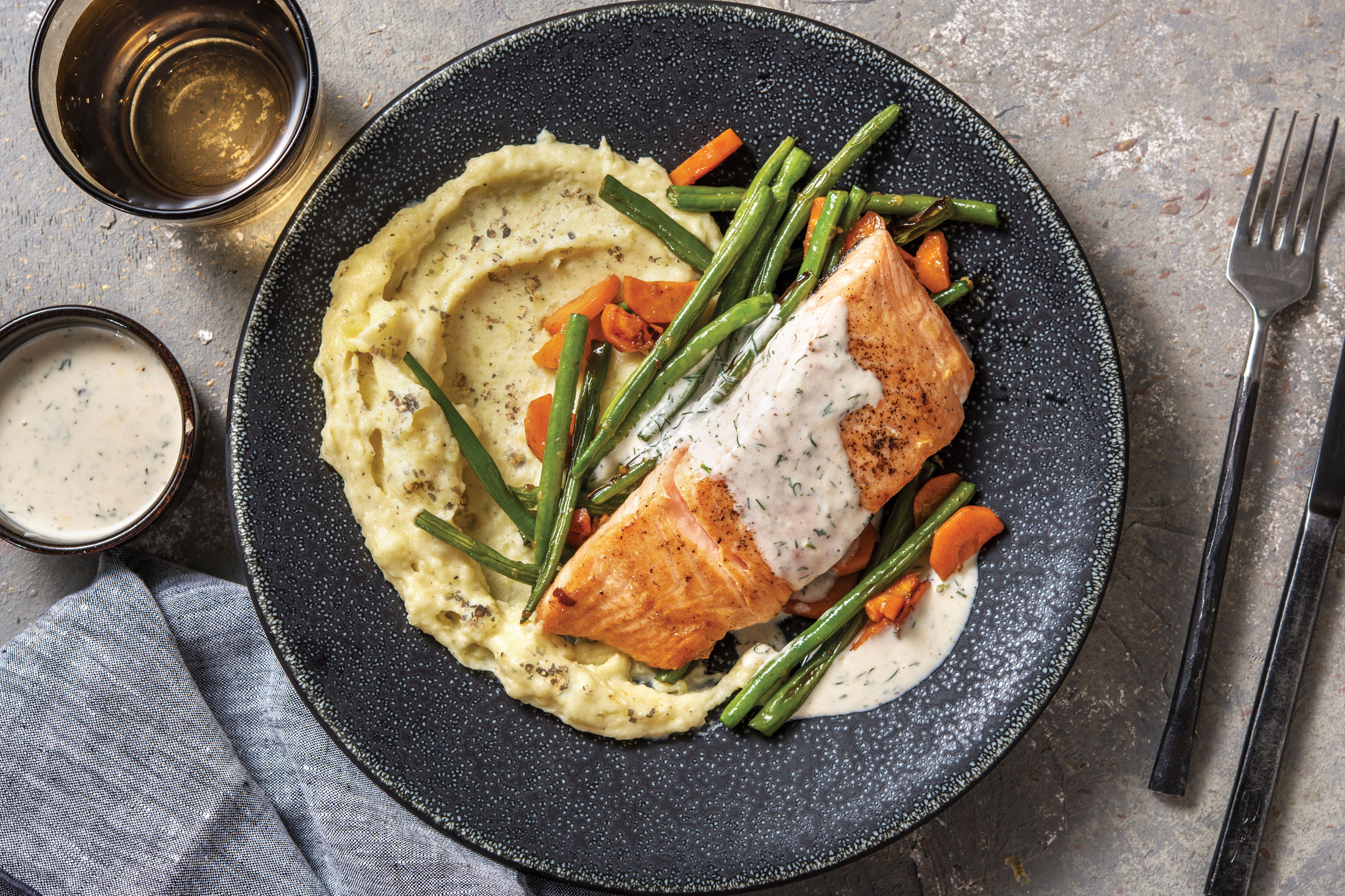 Seared Salmon & Creamy Dill Sauce