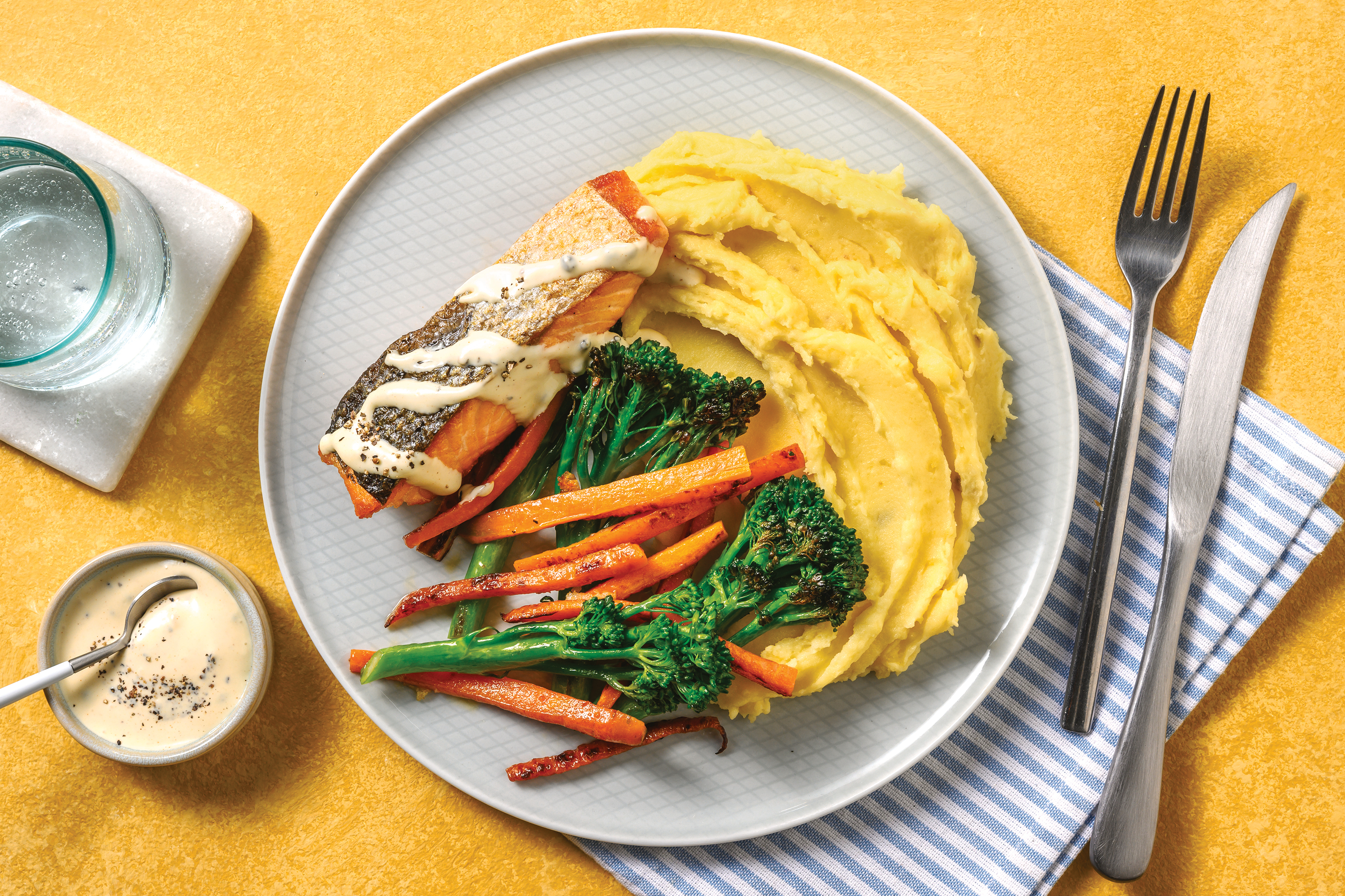 Seared Salmon & Peppercorn Hollandaise
