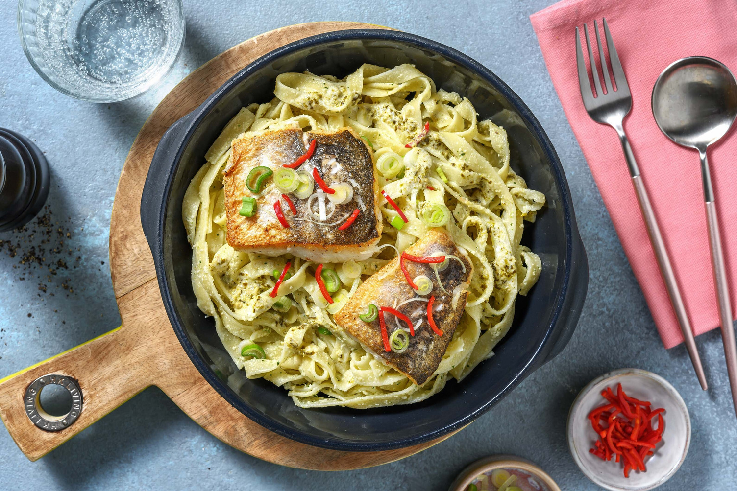 Seehecht auf Koriander-Limetten-Fettuccine