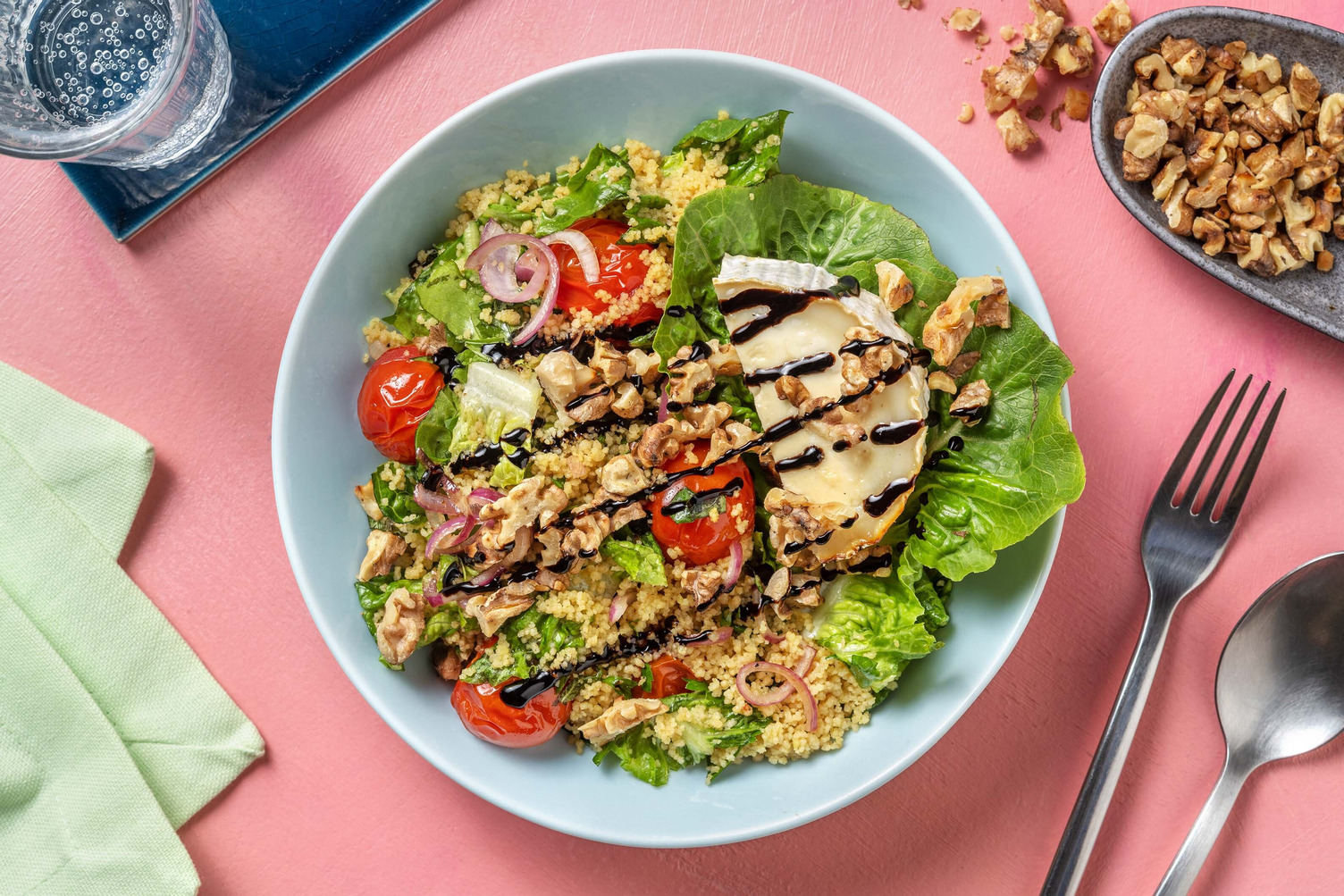 Semoule en salade et fromage de chèvre au four