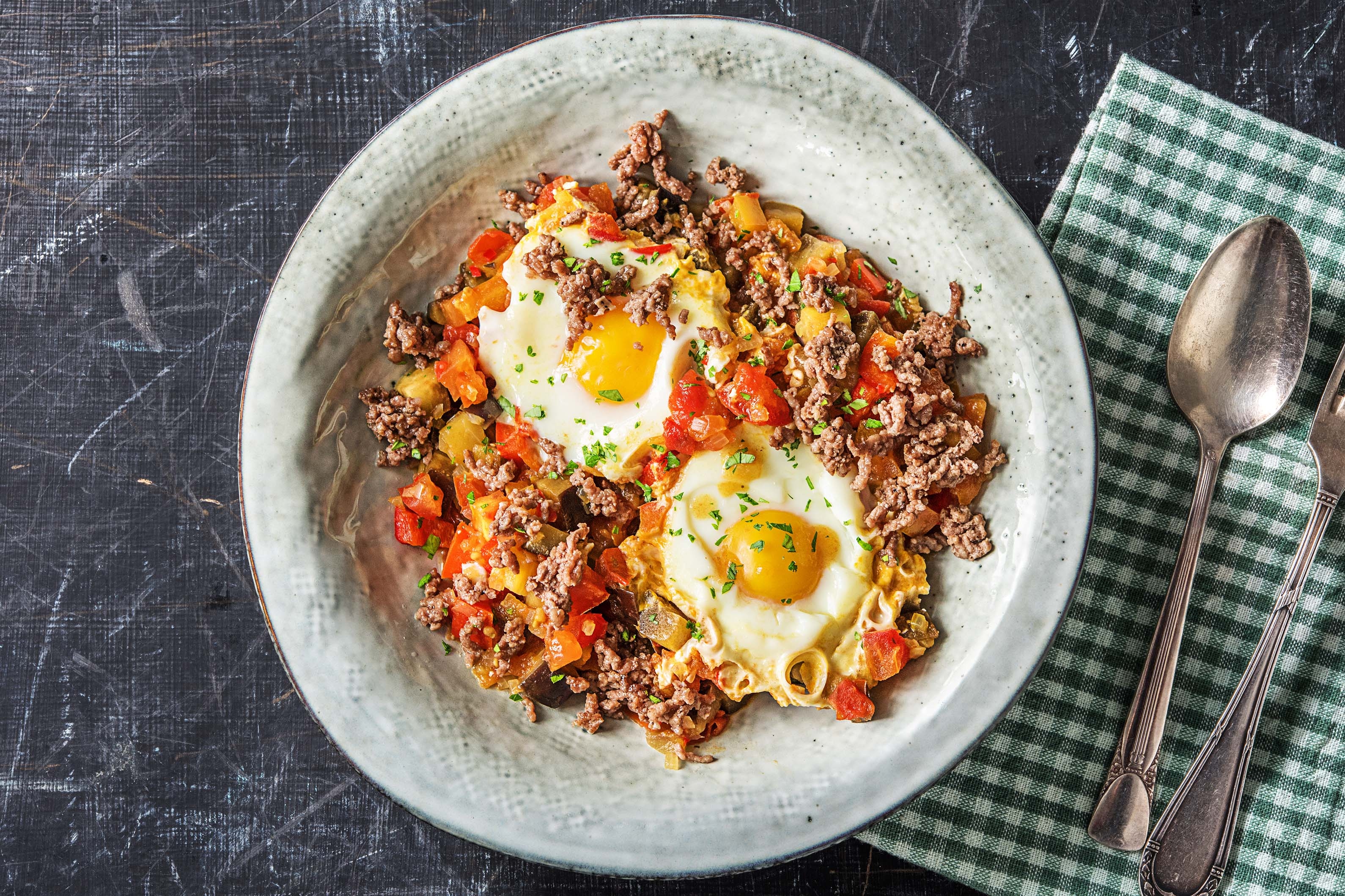 Shakshuka met rundertartaar