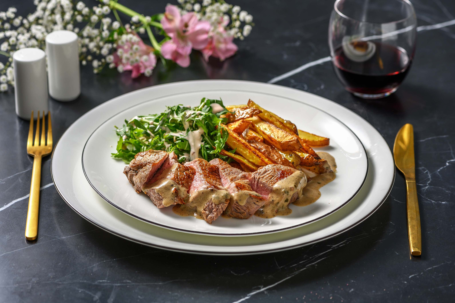 Sirloin Steak and Creamy Tarragon Sauce