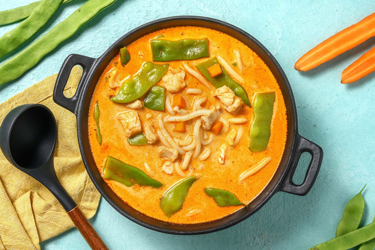 Pittige kokossoep met kabeljauwfilet