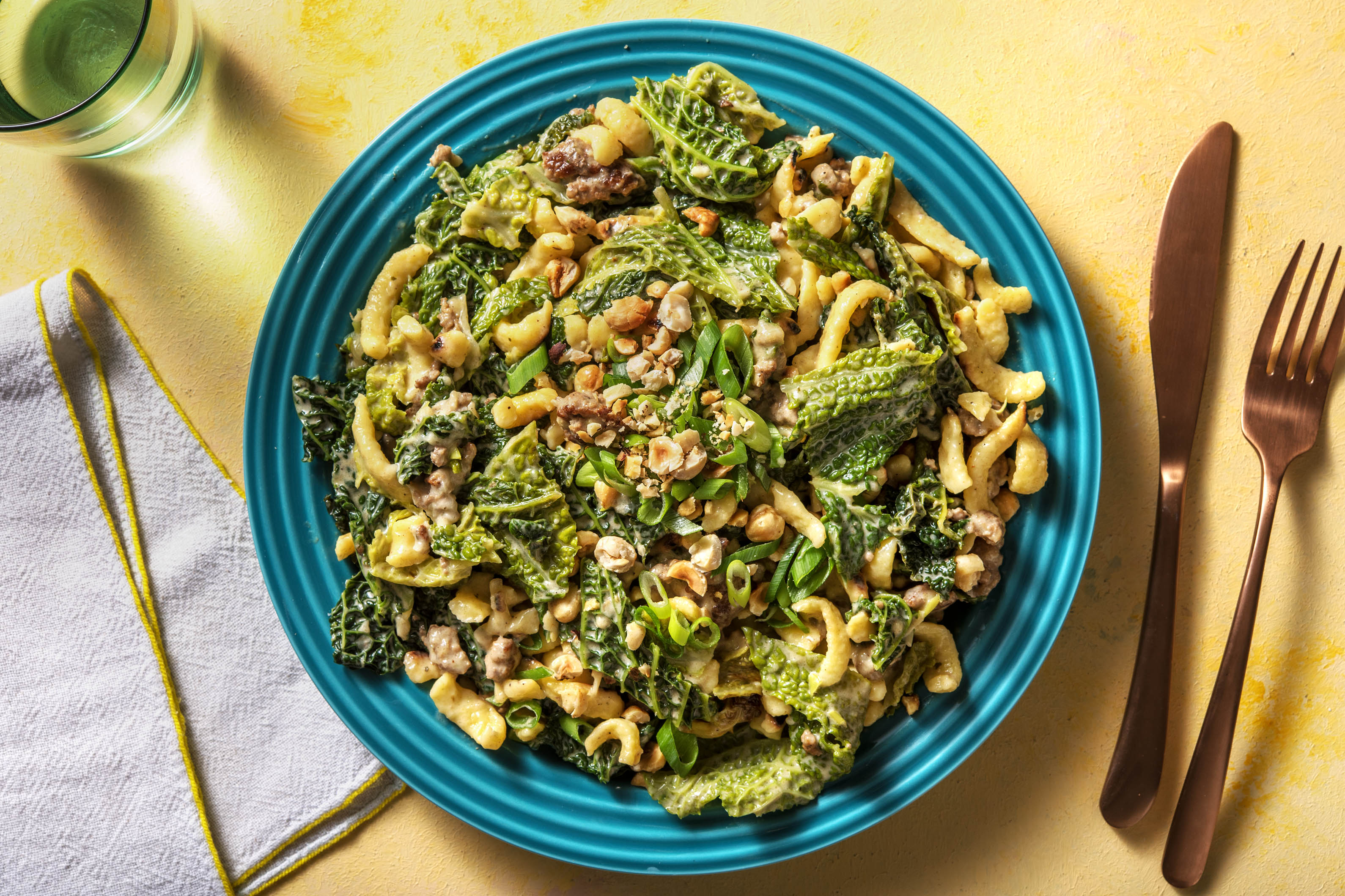 Spätzle mit Wirsing und BBQ-Pfefferrahm