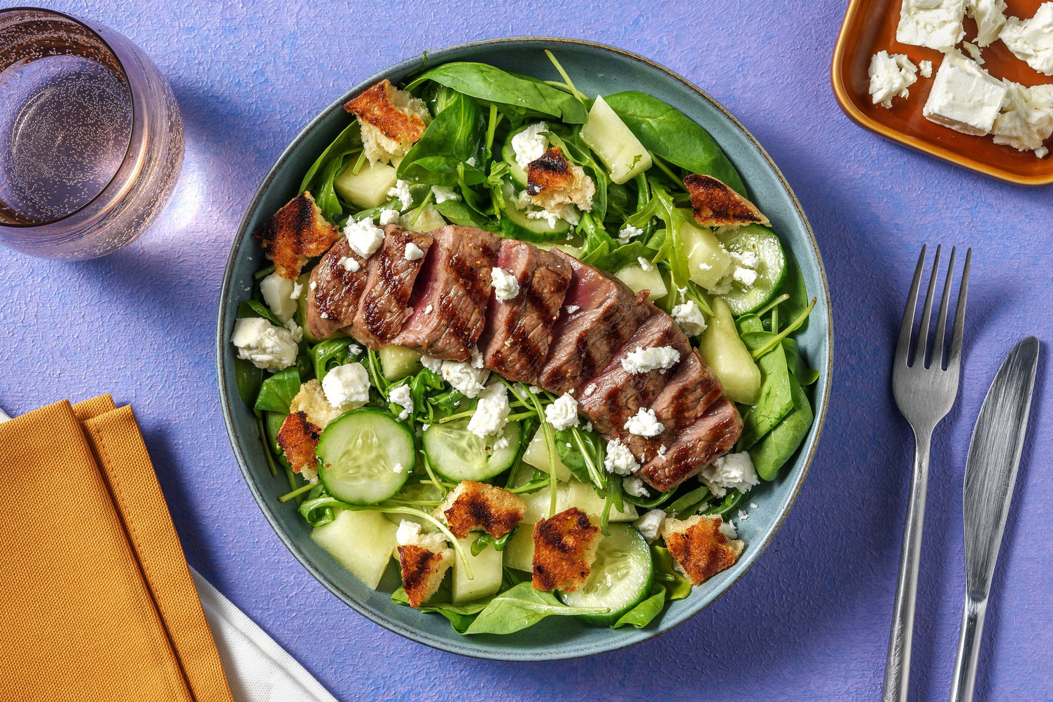 Steak et salade de melon