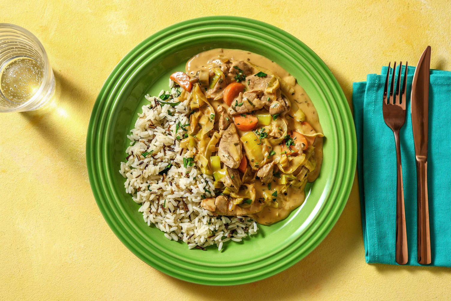 Stroganoff mit Rosmarin-Schweinegeschnetzeltem