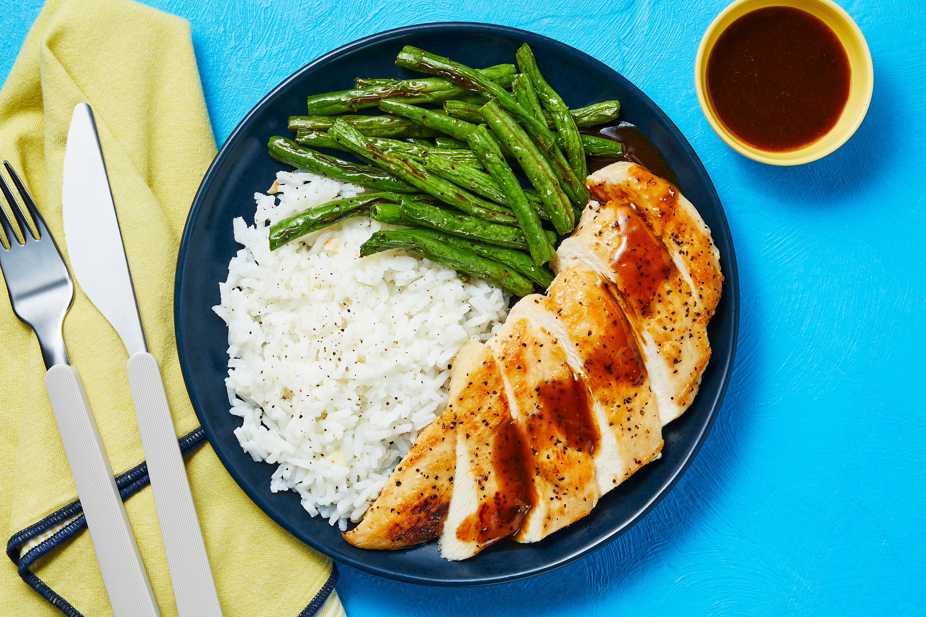 [PROTEIN DOUBLE CHICKEN CUTLETS] Sweet Heat Apricot Chicken with Green Beans & Garlic Rice