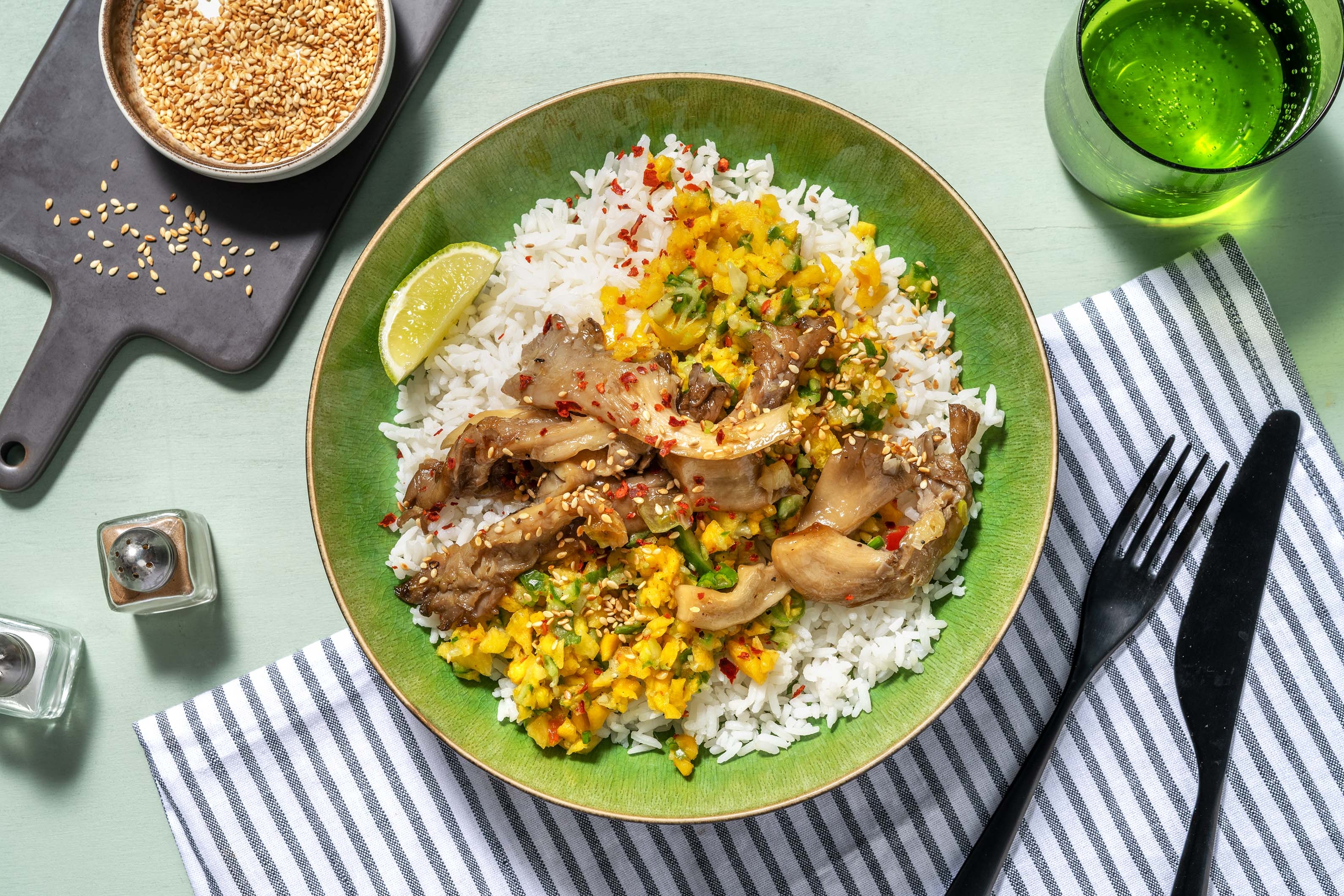 Teriyaki Bowl mit Pulled Mushrooms