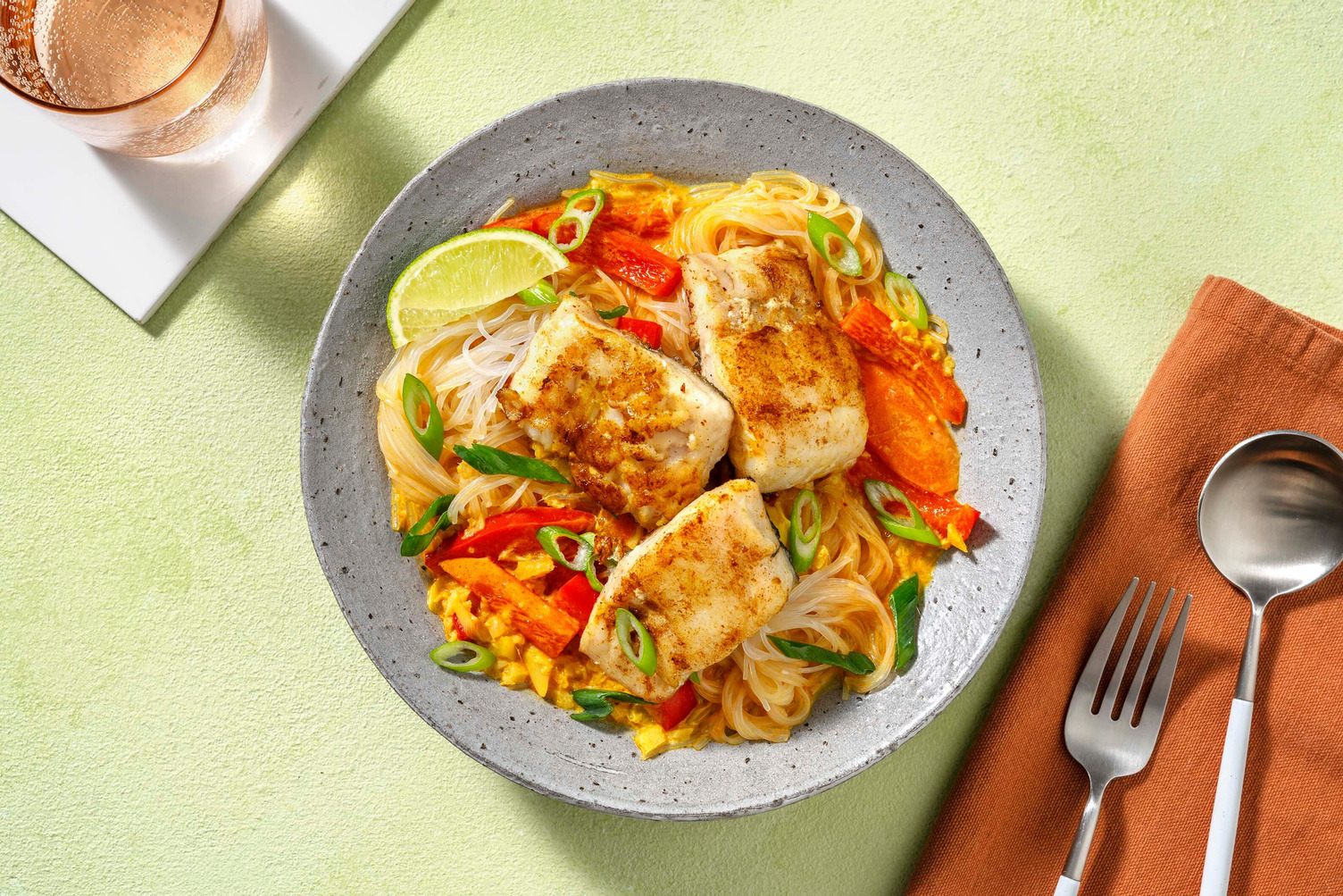 Thai Kokos-Curry-Suppe mit Seehecht