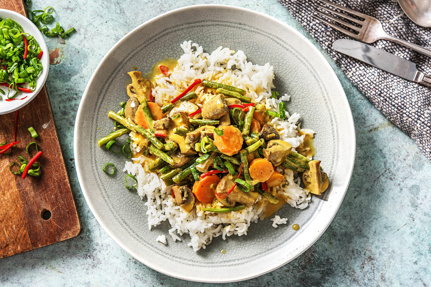 Veganes gelbes Kokoscurry mit Bohnen