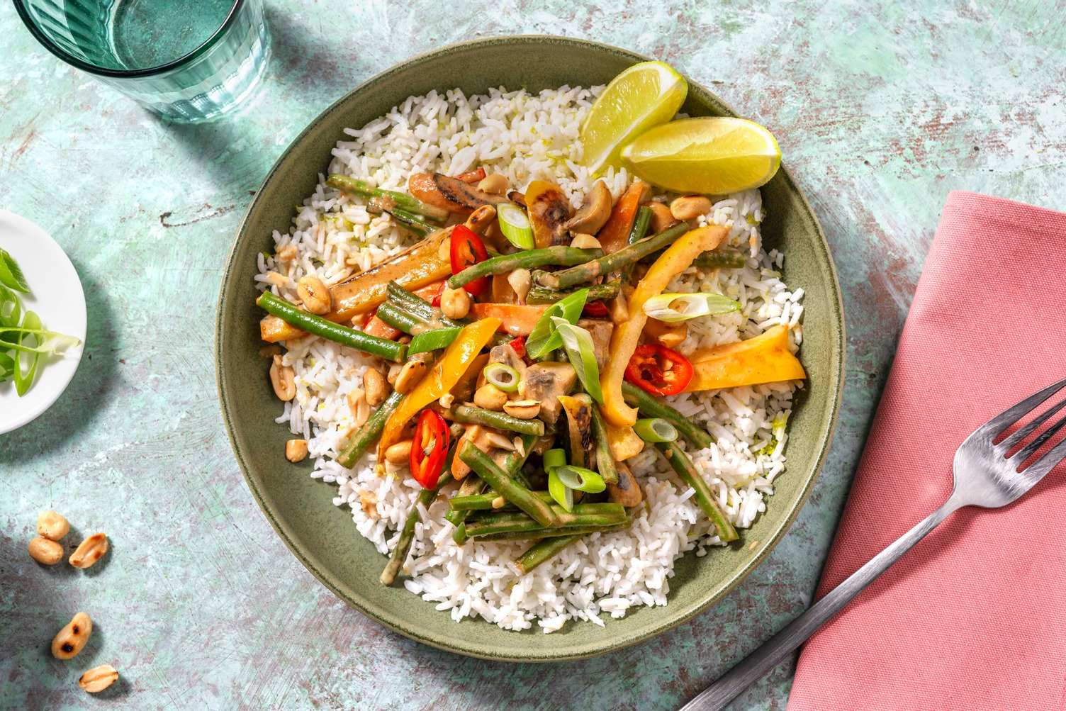 Stir Fry! Pfannengemüse mit Erdnuss-Chili-Soße