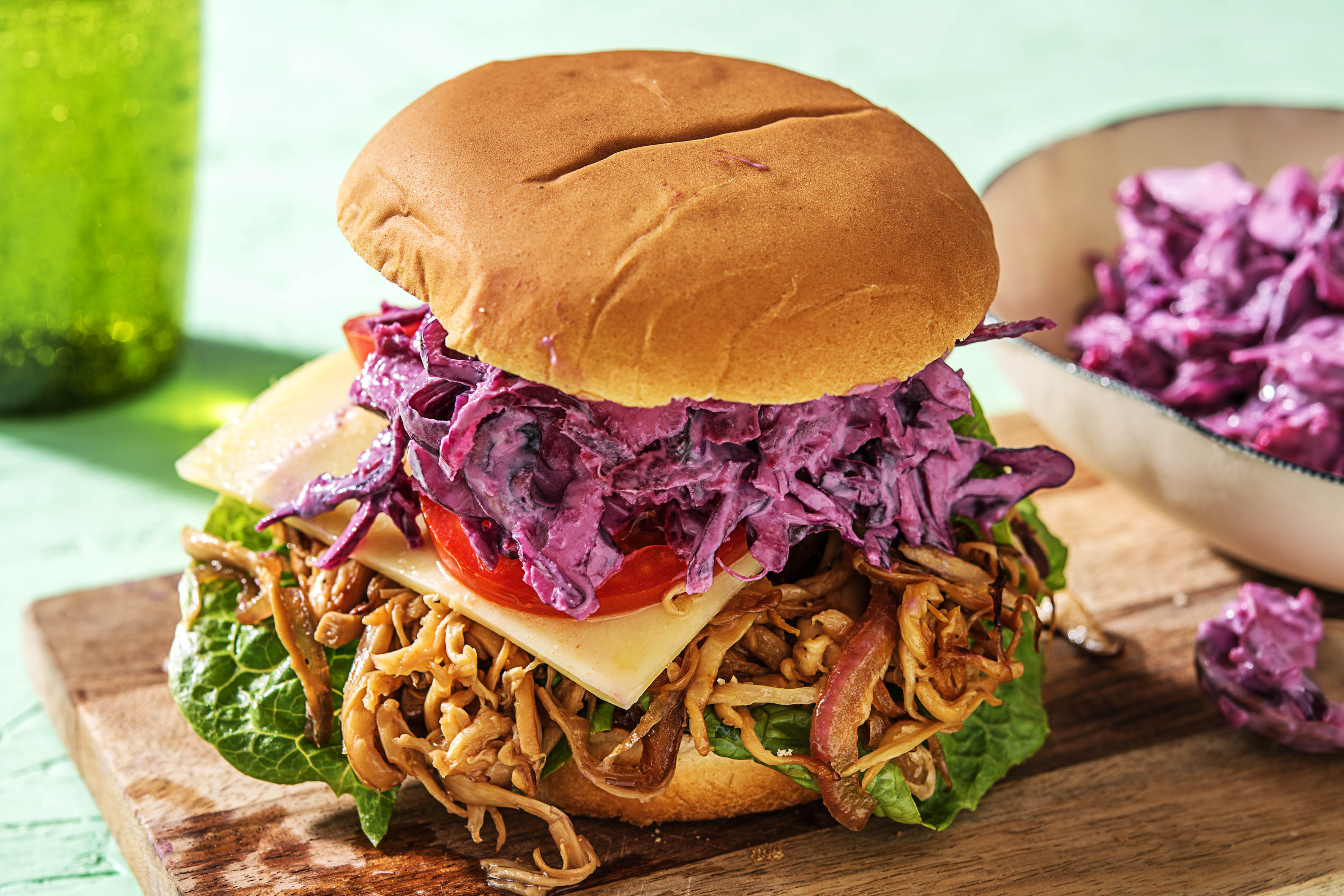 Vegetarische Burger mit Pulled Mushrooms