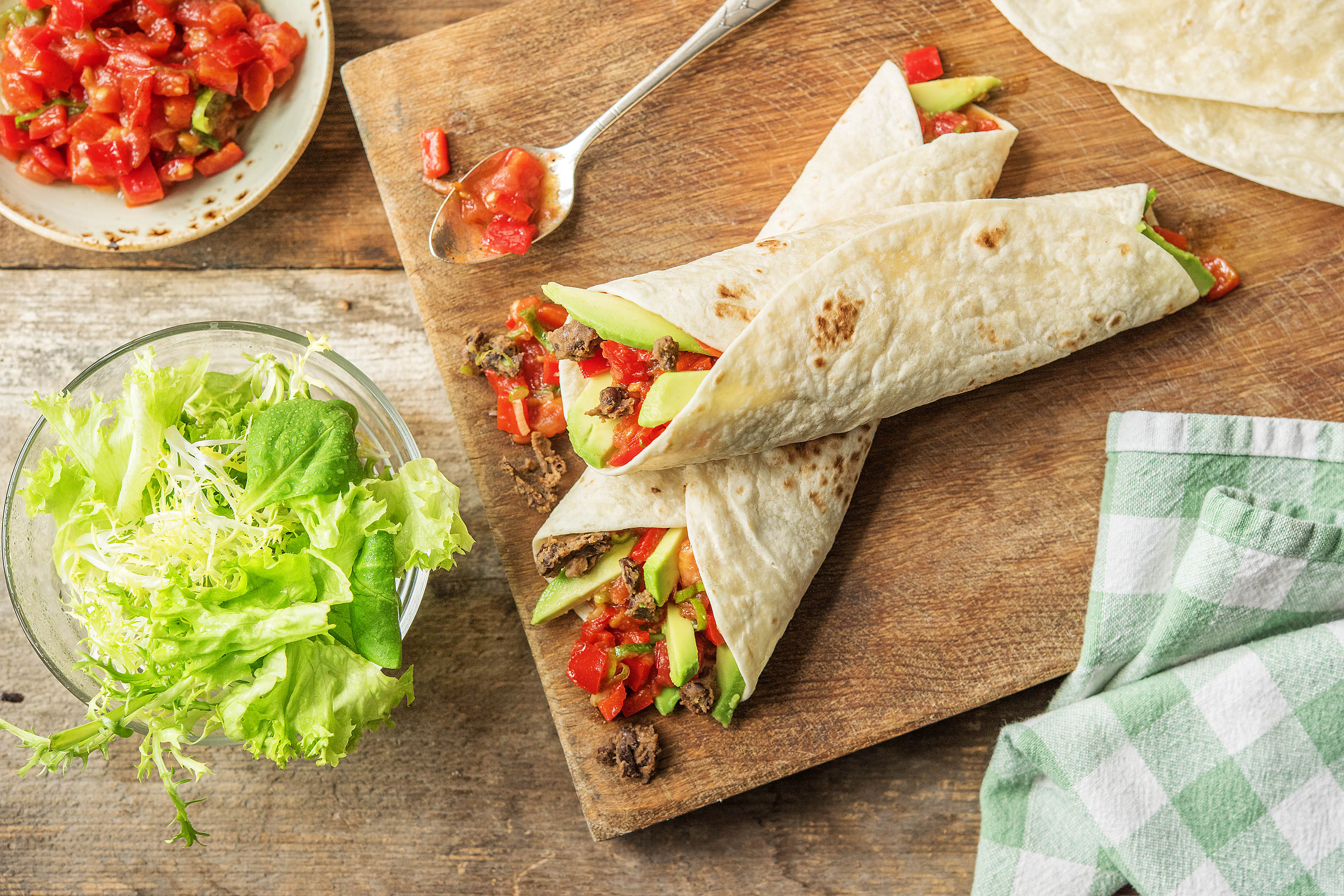 Veggie-Wraps mit BBQ-Bohnenmus