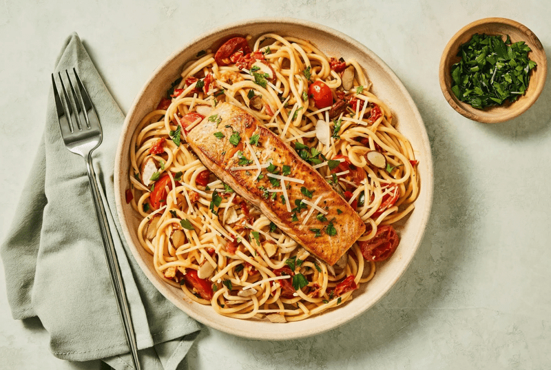 Salmon & Sun-Dried Tomato Spaghetti