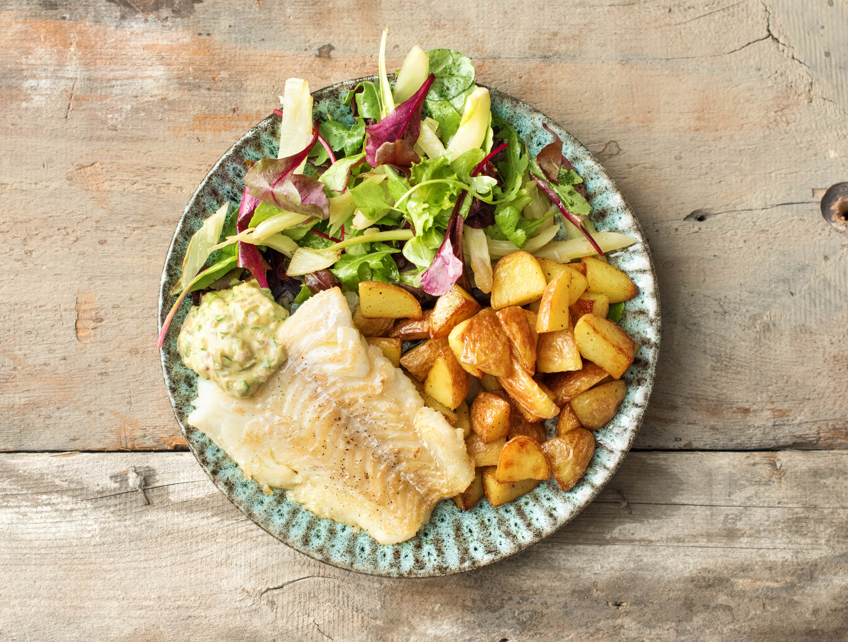 Wijtingfilet met ravigottesaus, krieltjes en gebakken venkelsalade
