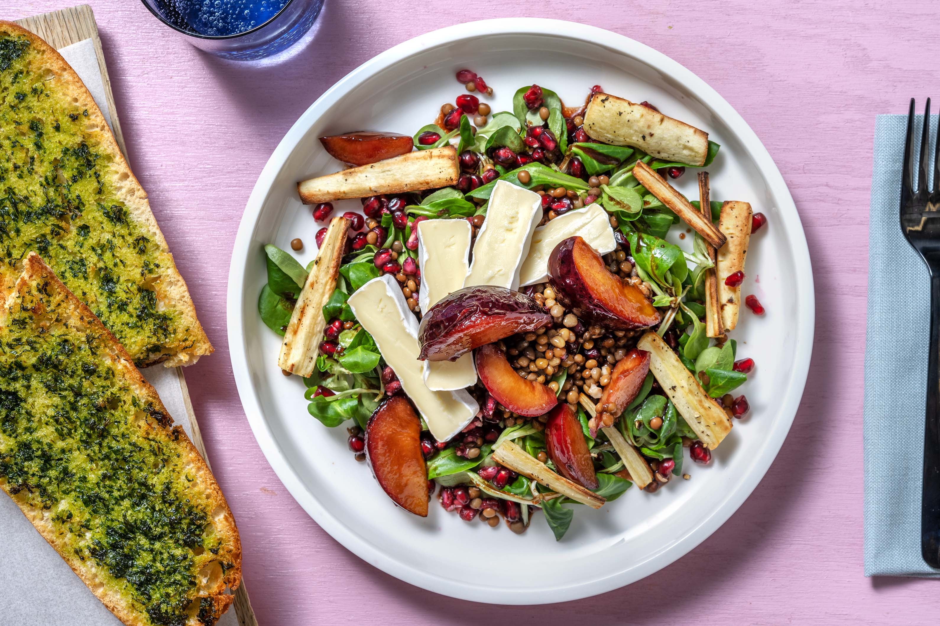 Winterlicher Linsensalat mit Camembert