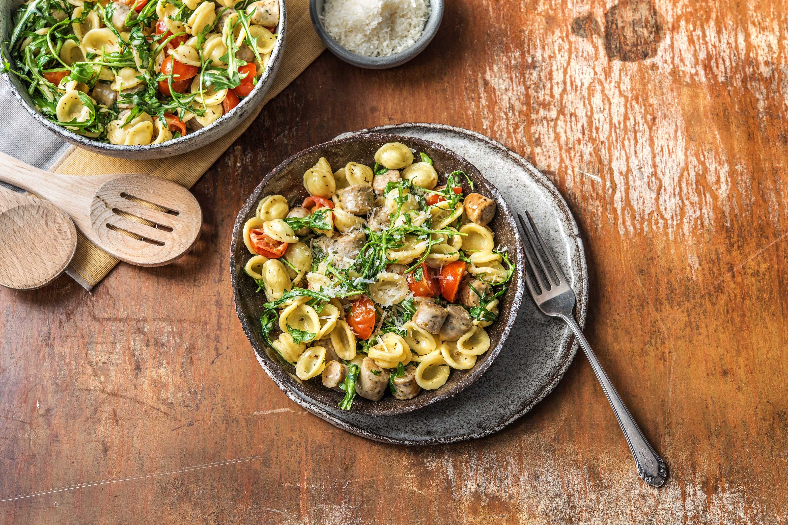Herzhafte Würstchen-Orecchiette-Pfanne