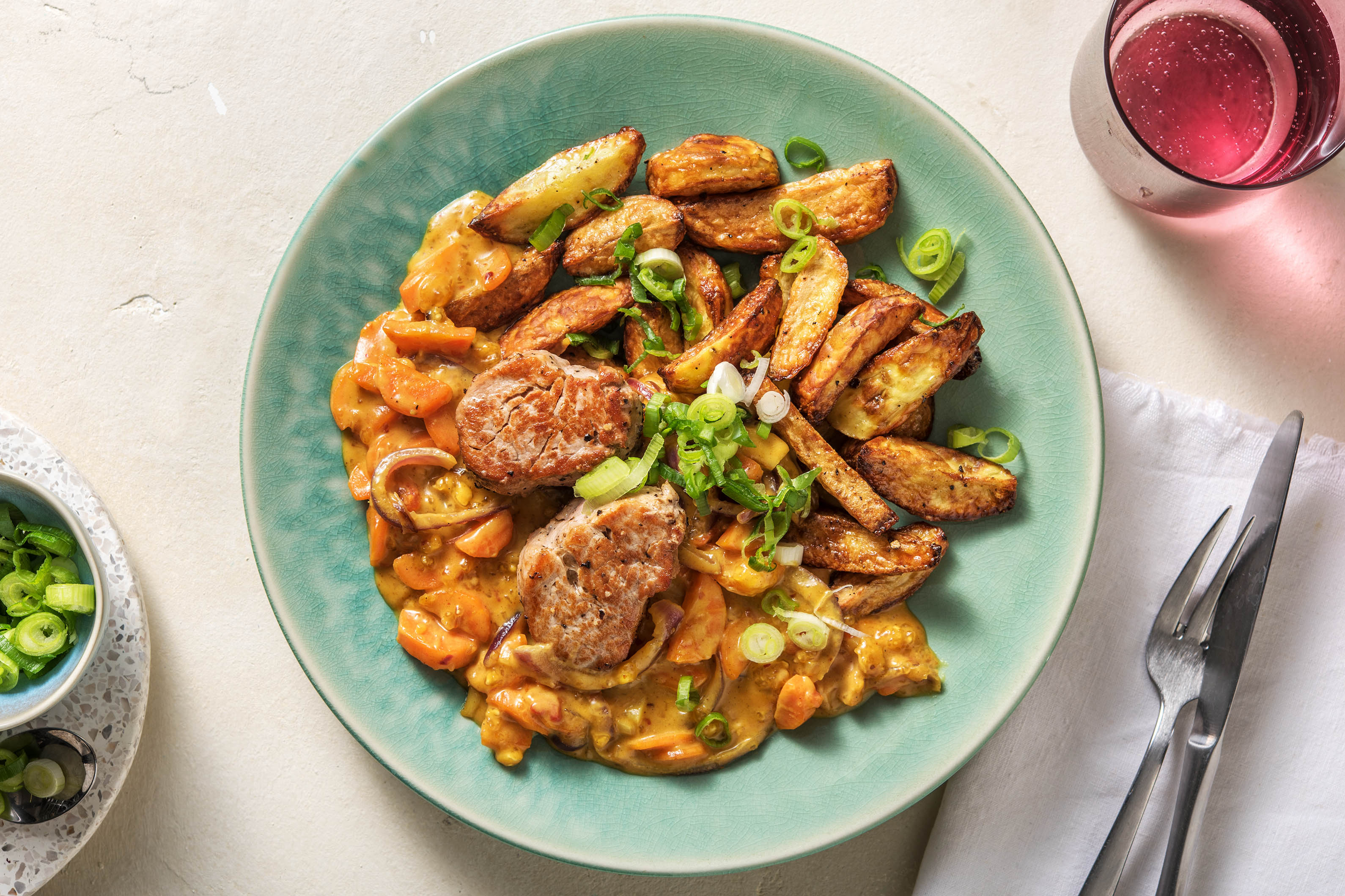 Zartes Schweinefilet in Currysahne