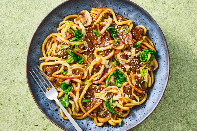Nouilles udon au bœuf super rapides façon teppanyaki