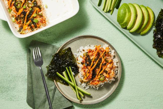 Riz collant et saumon étagé façon sushi