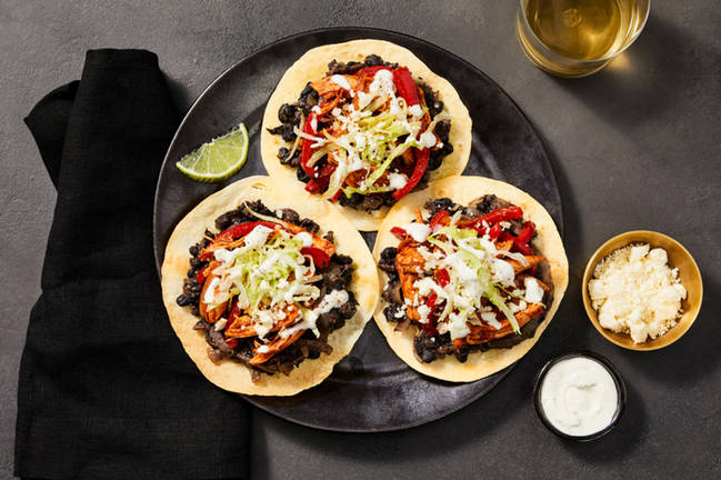 Tostadas au poulet et aux chipotles façon Tinga
