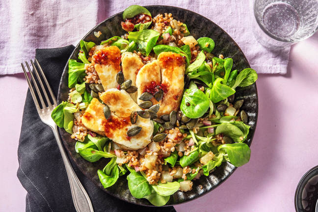 Bulgursalade met koolrabi en halloumi