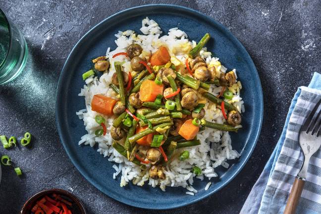 Veganes gelbes Kokoscurry