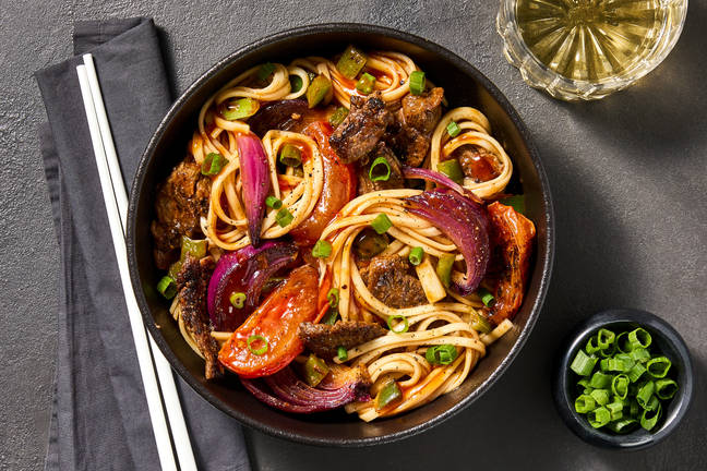 Chinese-Style Steak & Bell Pepper Lo Mein