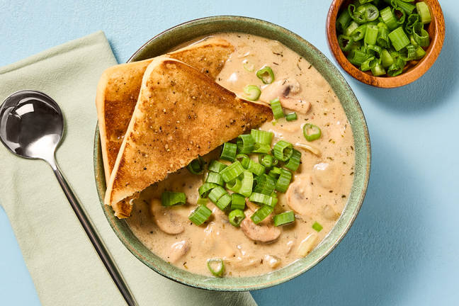 Creamy Mushroom Soup with Thyme