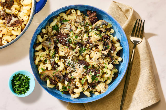 Cheesy French-Onion Beef Mac and Cheese