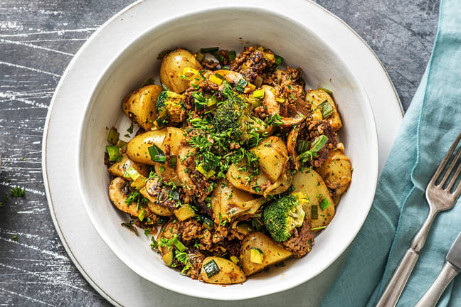 Krieltjesschotel met rundergehakt en rode pesto