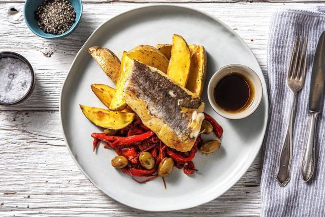 Filet de merlu et poivron à l'aigre-douce braisé à la méditerranéenne