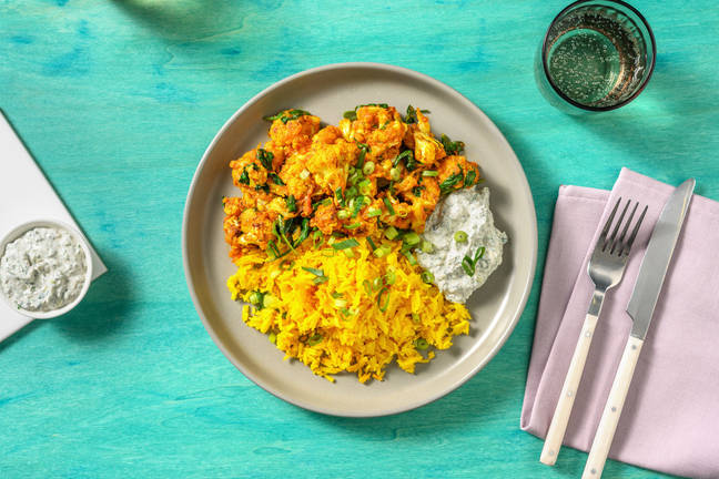 Masala-Blumenkohl mit Raita-Dip