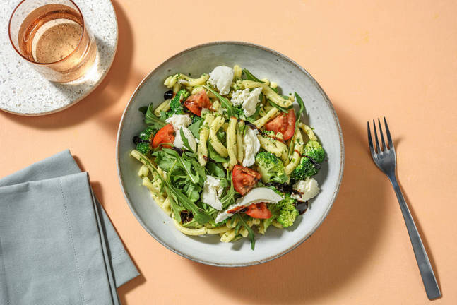One Pot: Pastasalat mit Kräuter-Dressing
