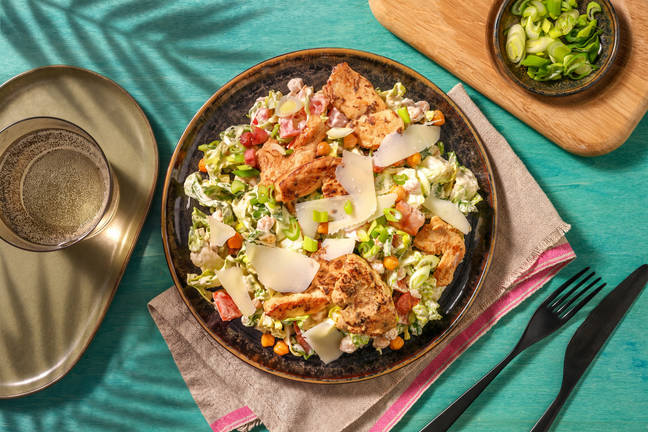 Caesar Salad mit mariniertem Hähnchen