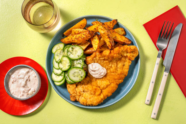 Schnitzel Wiener Art mit Ofenkartoffeln