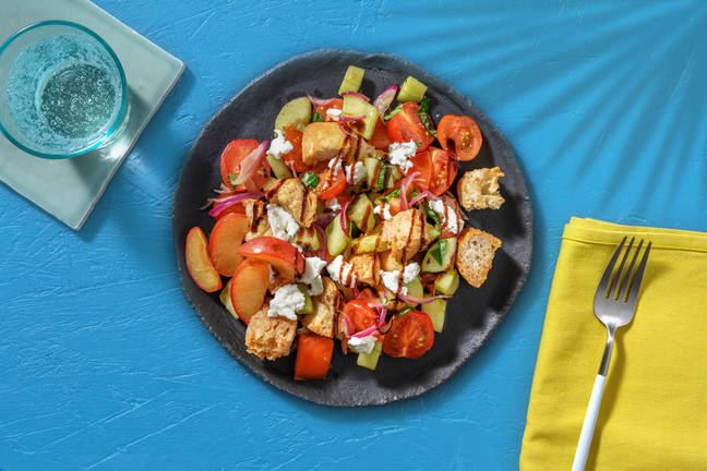 Panzanella: Brotsalat mit gebackener Nektarine