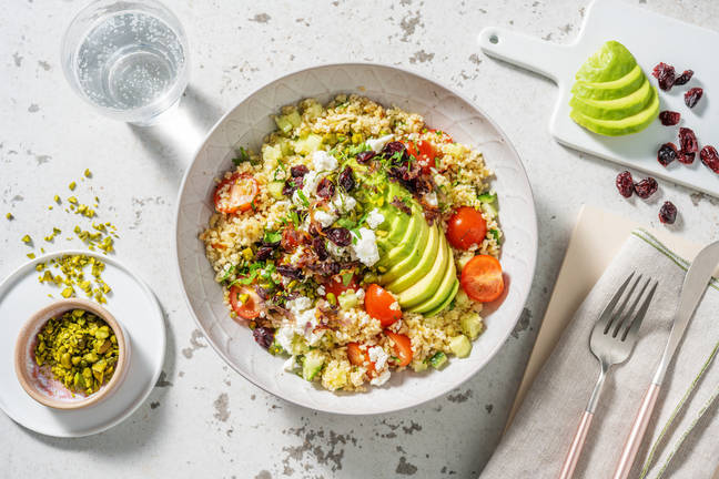 Salade d'avocat, pistaches & fromage à la grecque