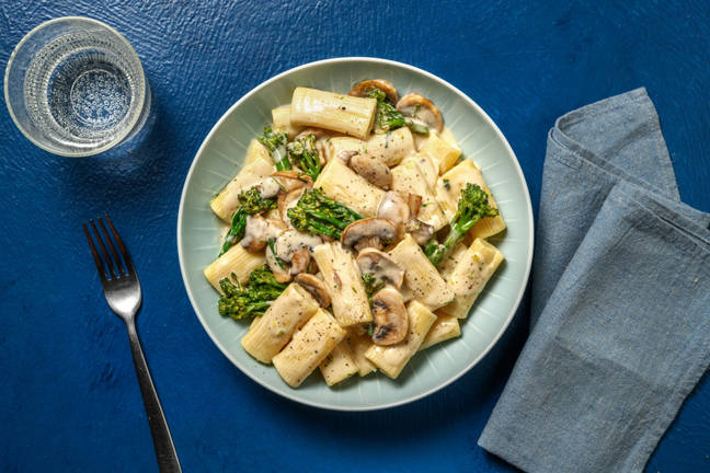 Quick Creamy Truffle and Mushroom Rigatoni 