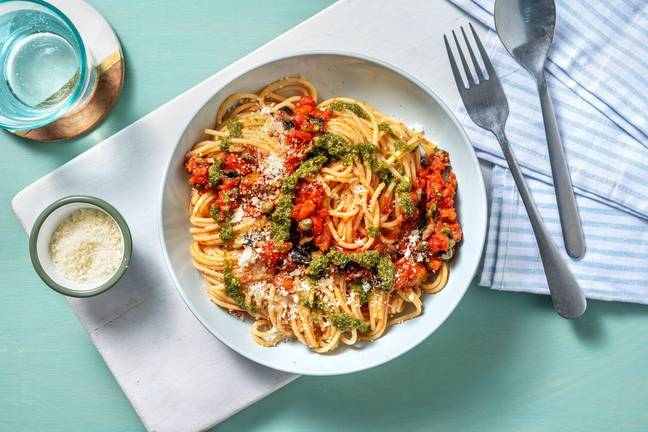 Spaghetti Puttanesca mit Kapern