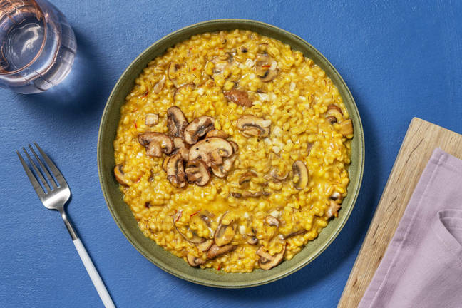 Orzotto fondente alla zucca e funghi champignon