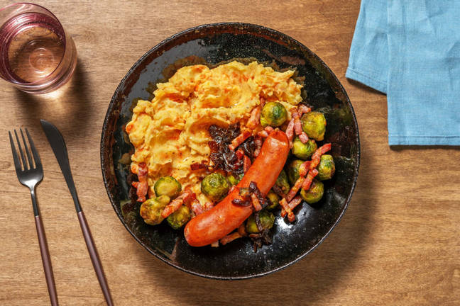 Saucisse fumée et choux de Bruxelles aux lardons