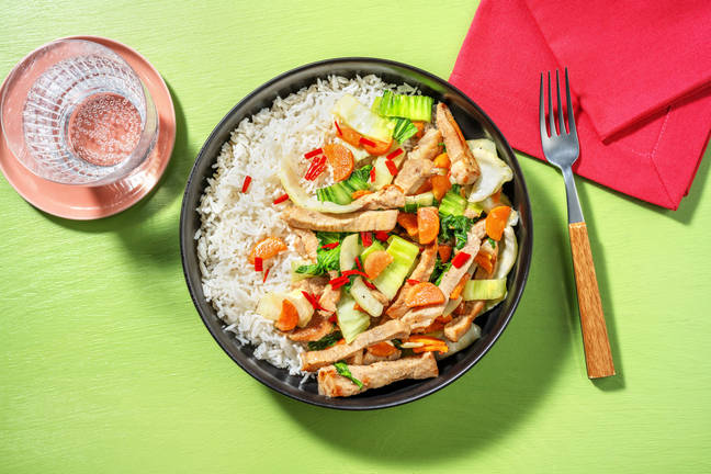 Stegt svinekød i cremet kokossauce