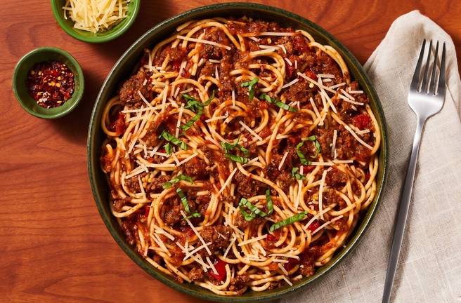 Ragù de bœuf et de poivrons rôtis