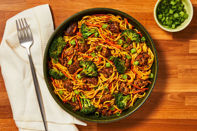 Sesame Beef Chow Mein