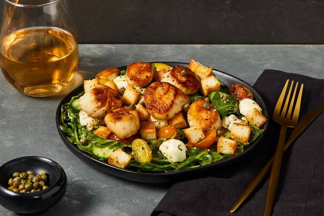 Scallops with Heirloom Tomato Panzanella