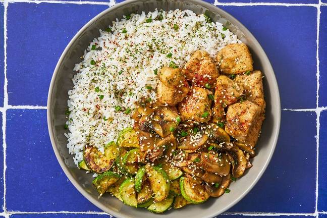 Poulet moo shu à l’abricot et au sésame