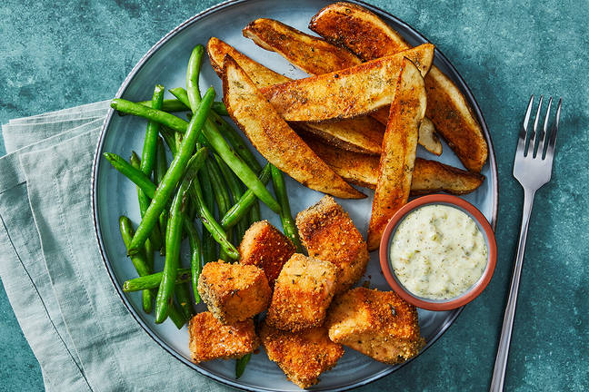 Crispy Salmon Bites with Potato Wedges